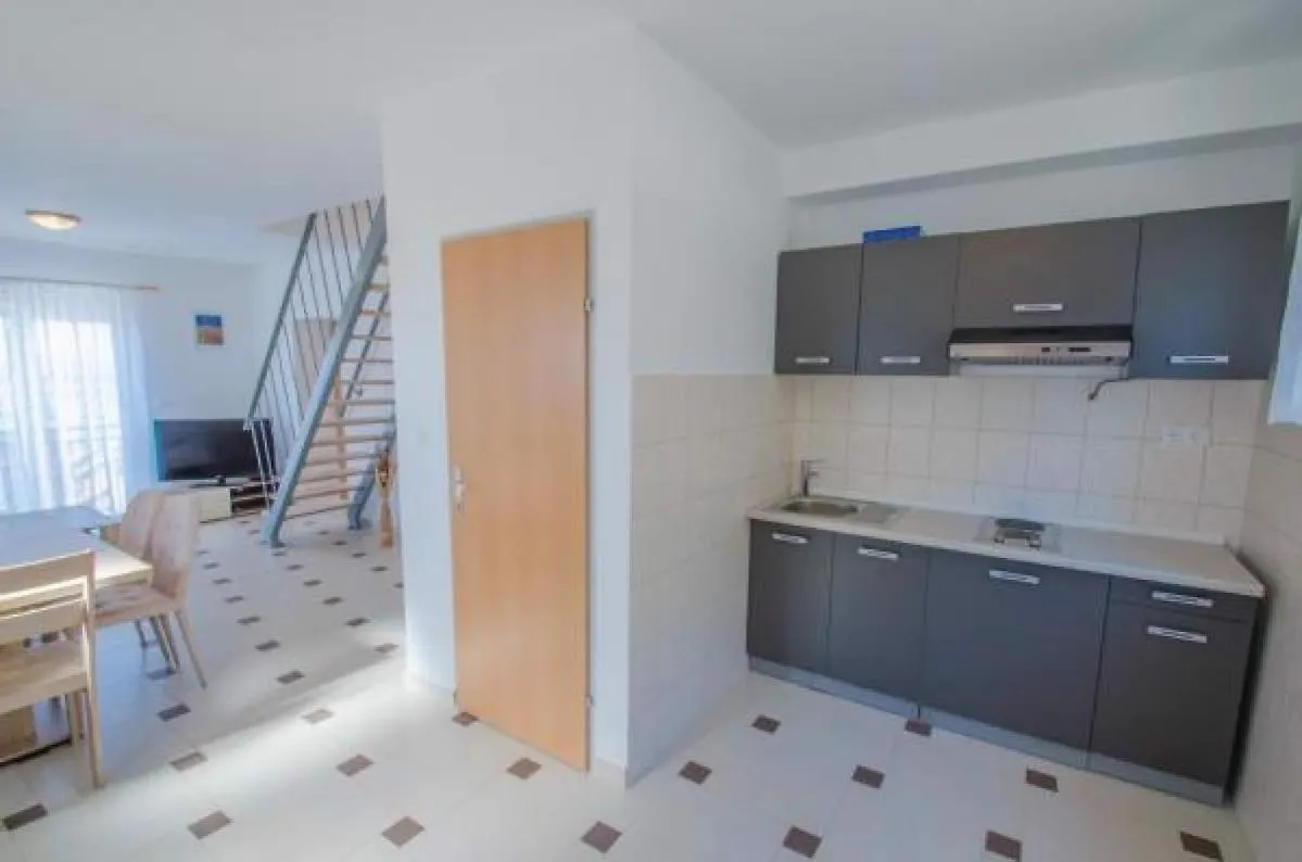 Apartment In Dramalj 41215